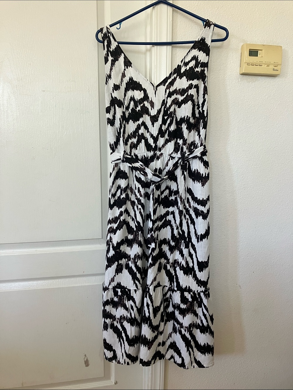 Nine West Linen Blend Belted
Midi Dress Size XL